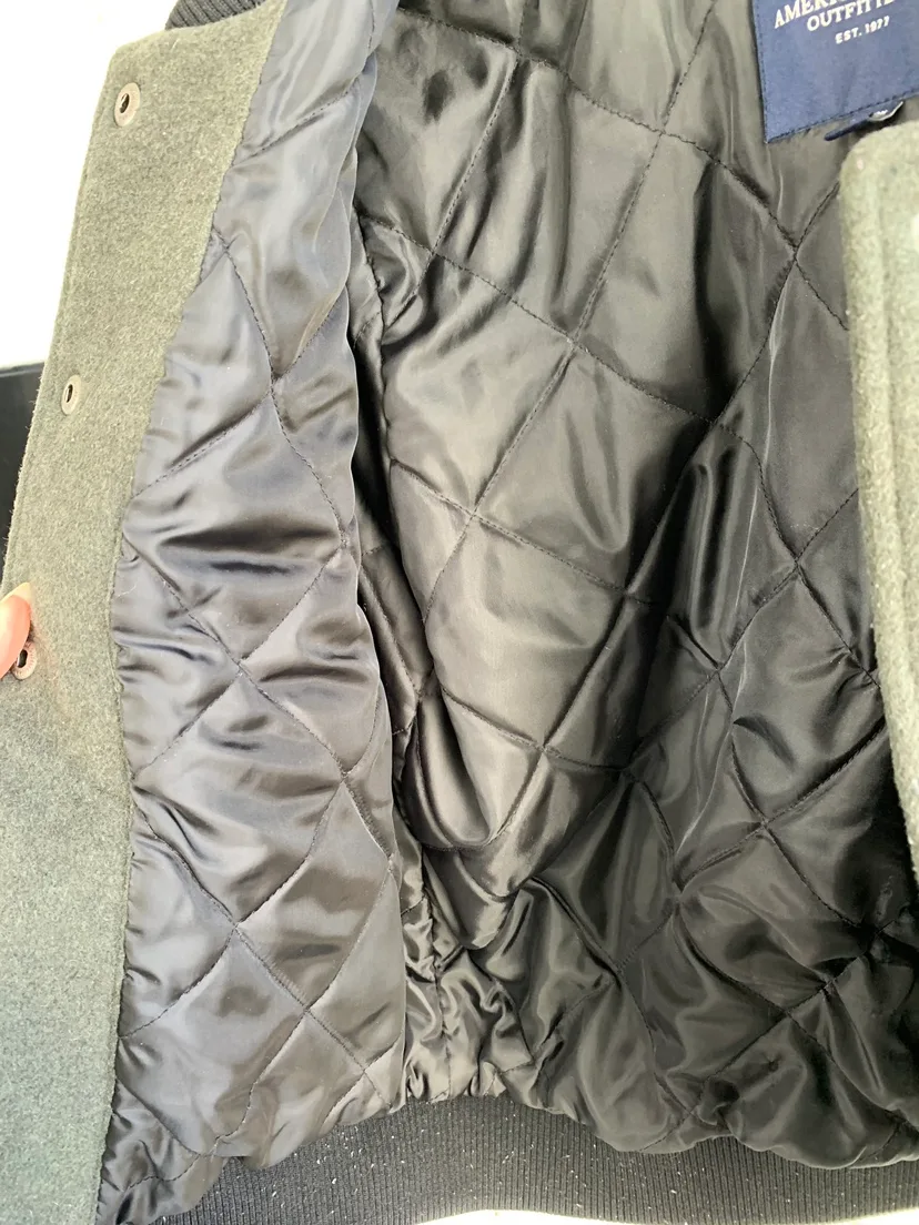 American Eagle Outfitters Varsity Jacket image indicator(5)