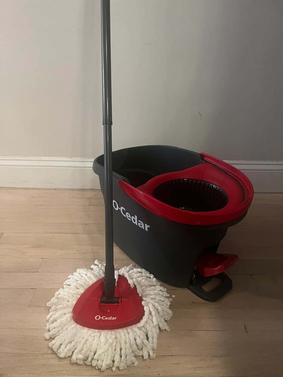 O-Cedar Spin Mop and Bucket + unopened mop head thumbnail
