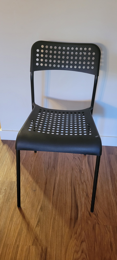 Chair in good condition, open to offers!