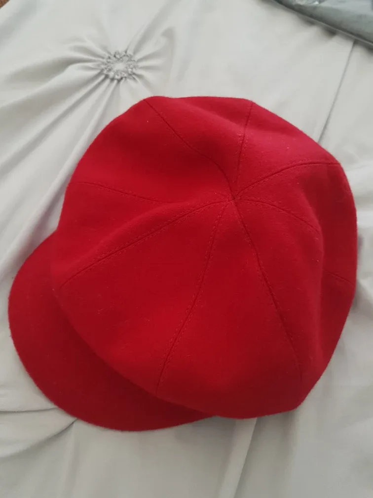 Red Wool Newsboy Cap image indicator(3)