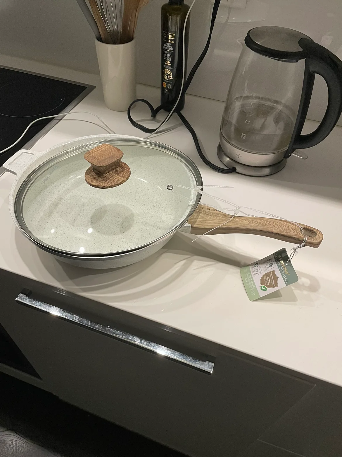 Brand new MasterClass 11" Skillet / pan (original price 39$) thumbnail