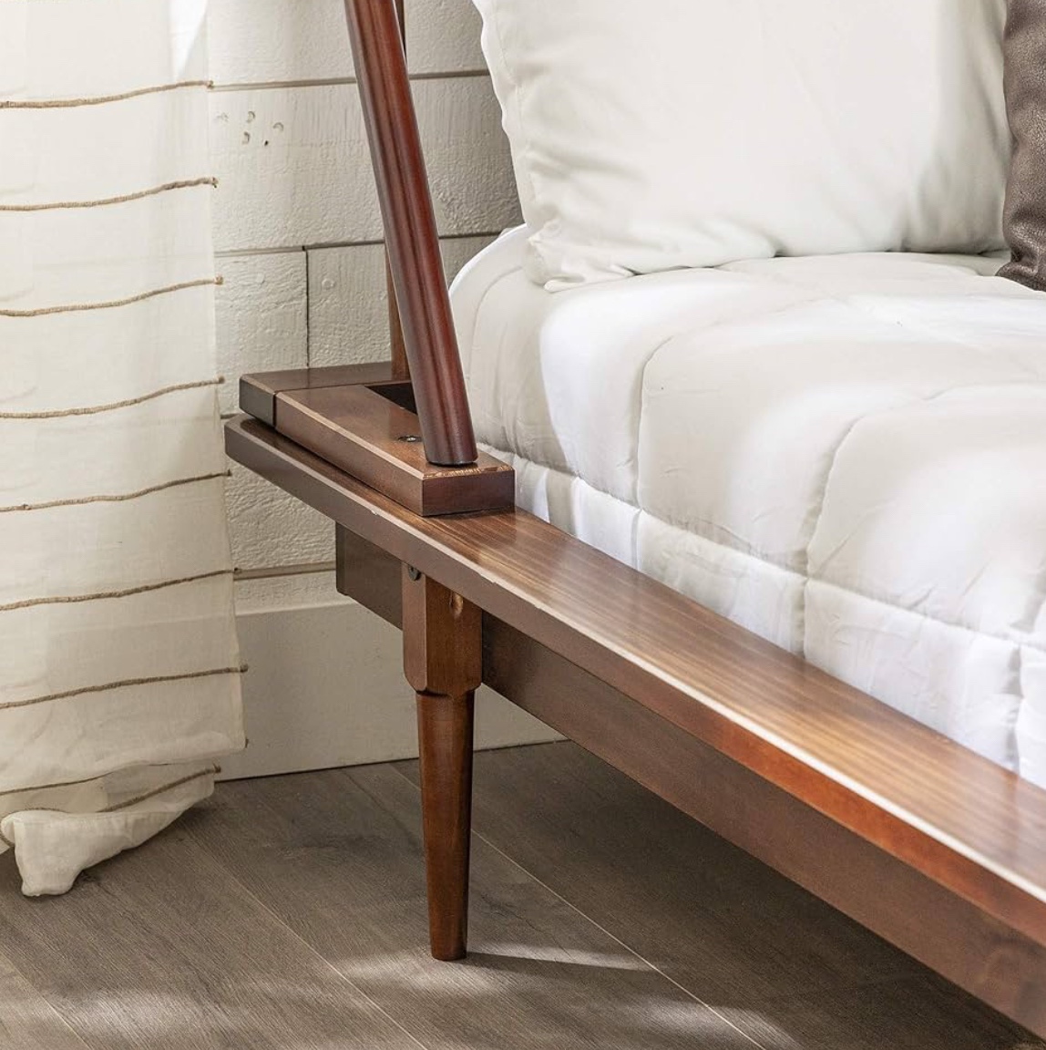 Walker Edison Spindle 100% pine Wood queen Bed & mattress - photo 5