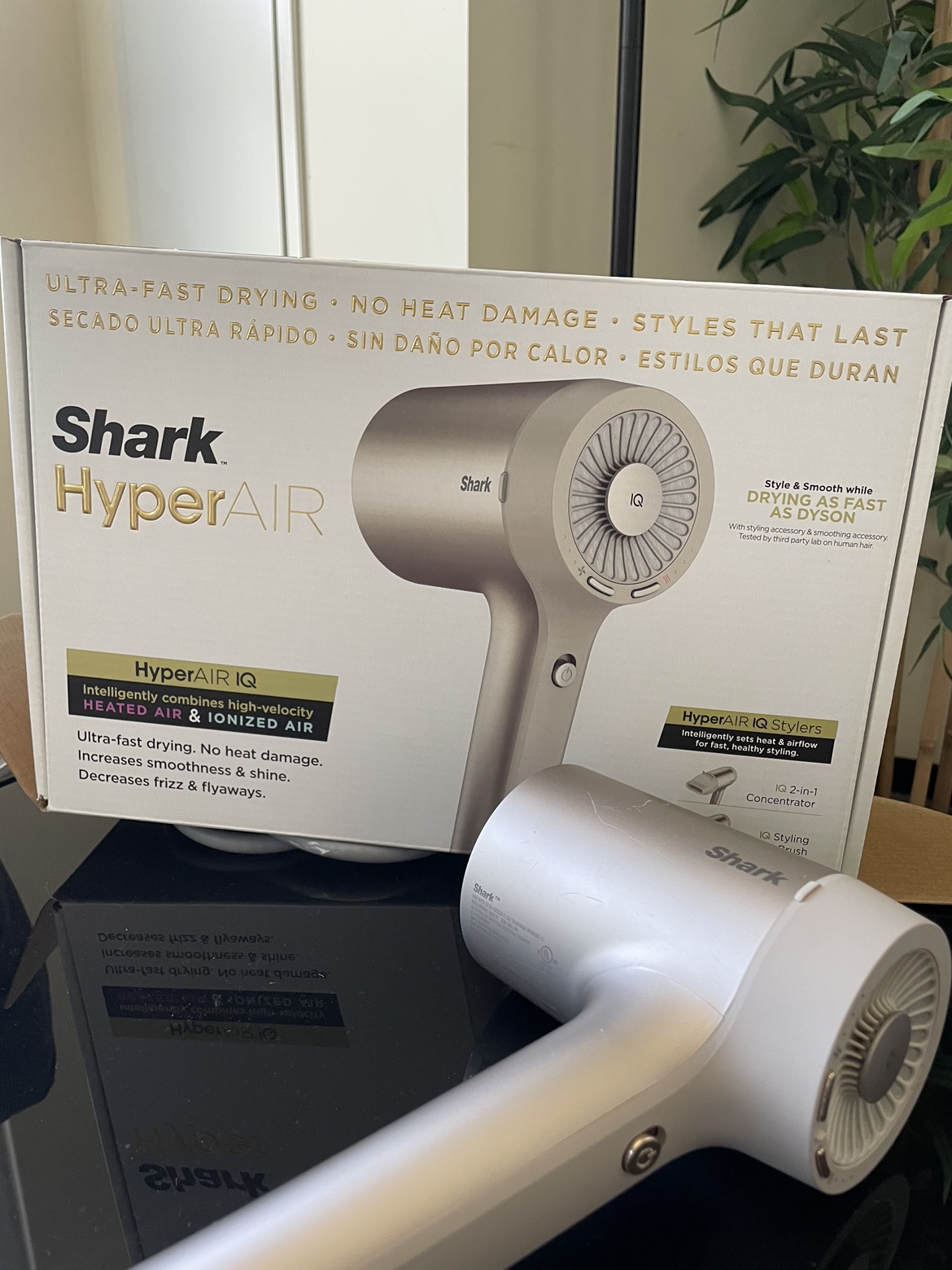 Shark hair dryer + attachments