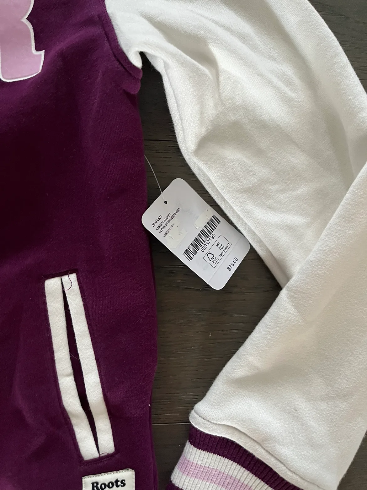 Roots girls varsity fall jacket sz 9/10 NWT ret $85 image indicator(5)