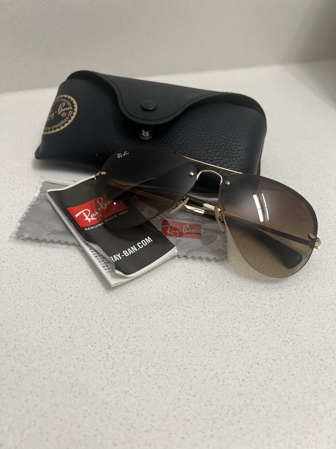 Rayban Sunglasses- New - photo 2