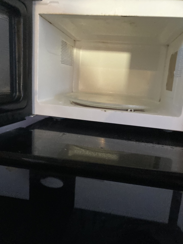 Danby Microwave - photo 2