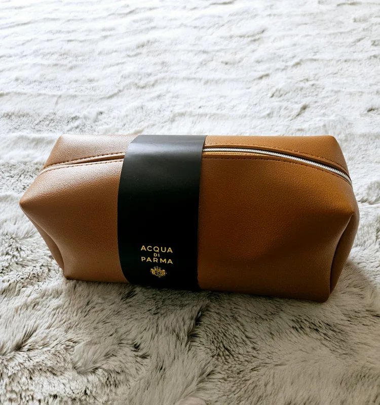 #Freecycle Airline Travel Kit image indicator(2)