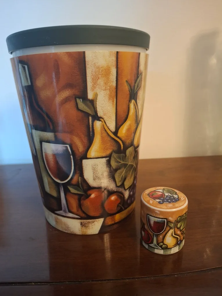 Chilled wine bottle holder with ceramic wine stop image indicator(3)