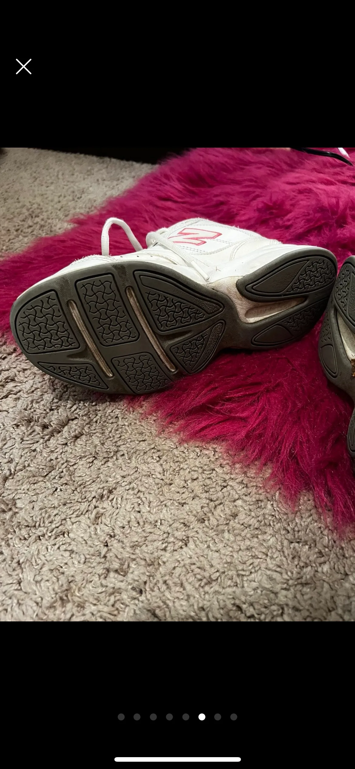 New Balance Women's Size 7 image indicator(3)