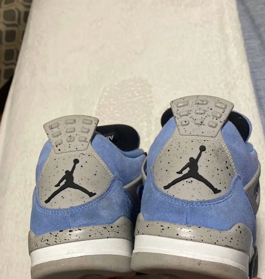 Air Jordan 4 Retro "University Blue" - photo 5