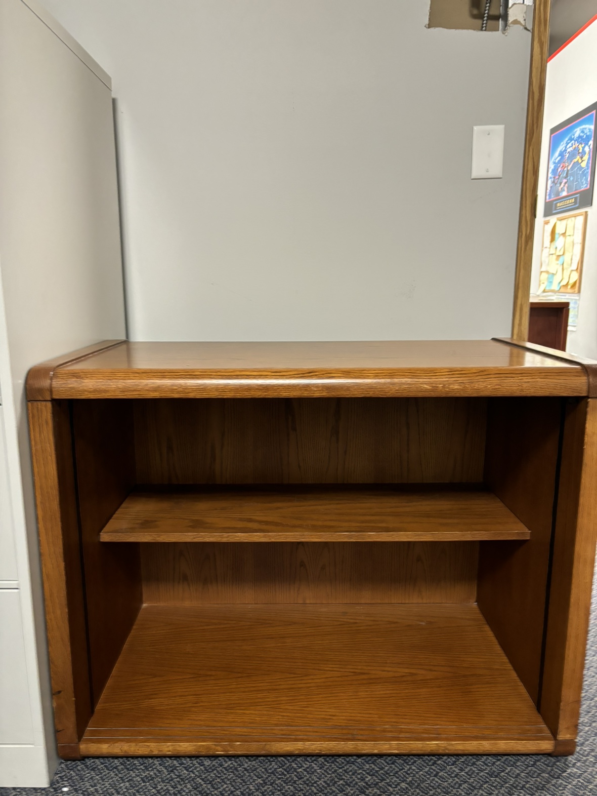 Small Wooden Bookcase - Heavy - photo 2
