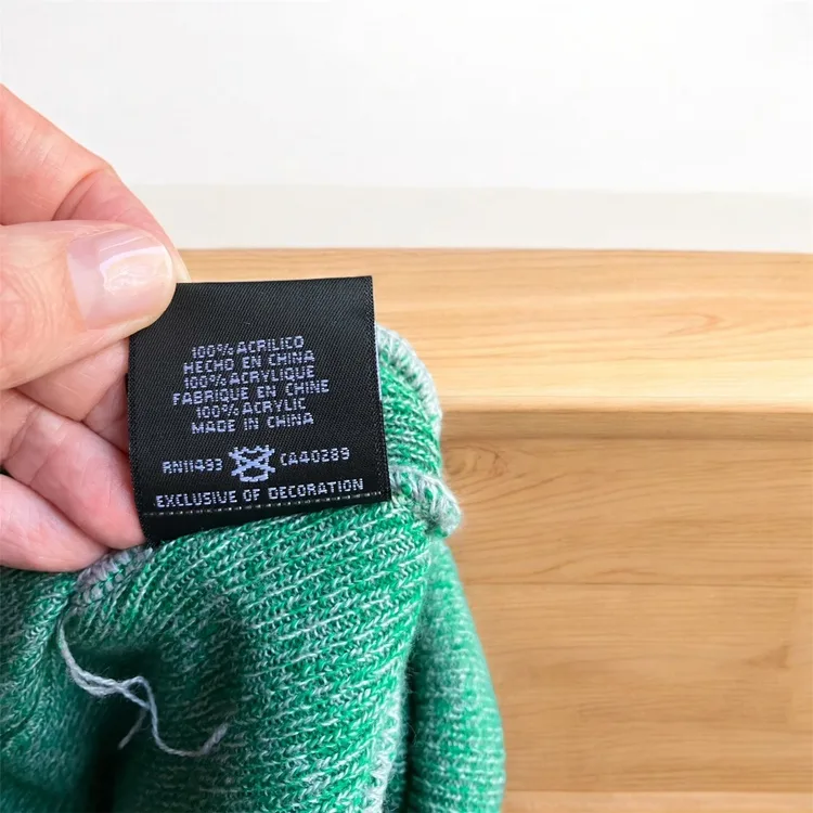 NBA Boston Celtics New Era Green White Black Beanie Toque Stripe image indicator(6)