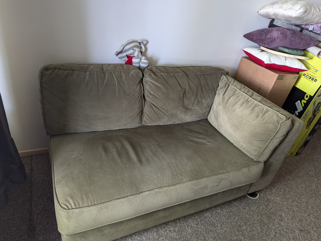 Green Love seat