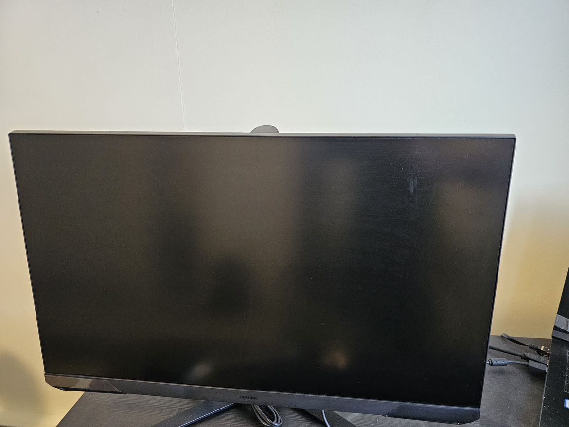 Samsung Odyssey G3 24" Monitor - photo 2