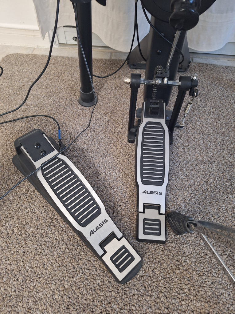 Alesis Nitro Mesh Electronic Drum Set - photo 2