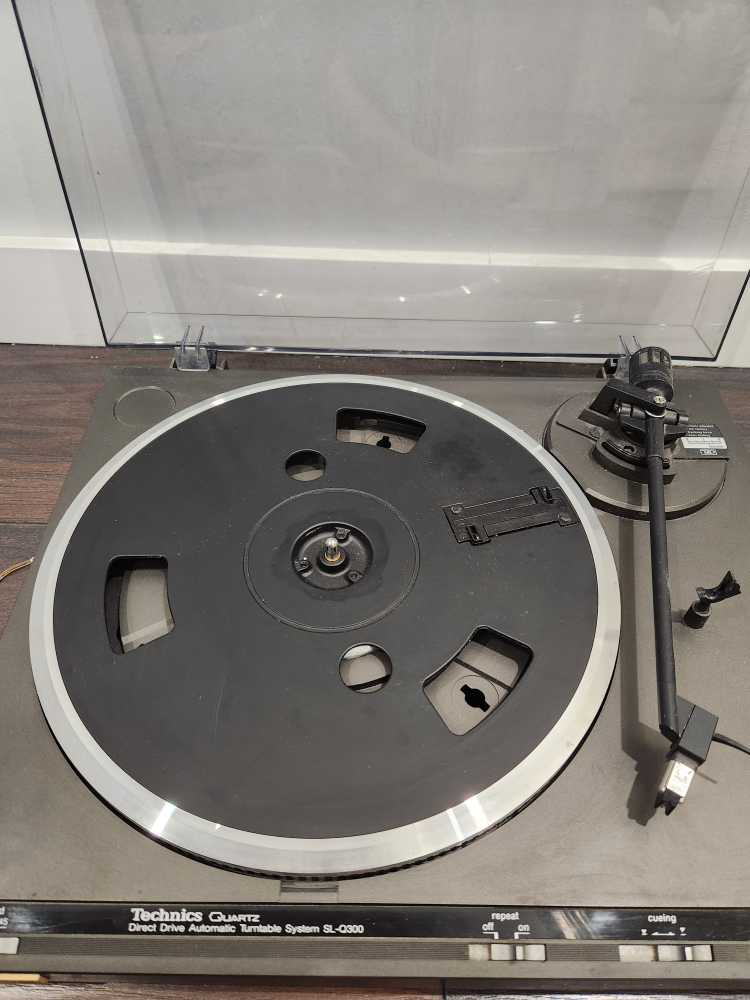 Technics SL-Q300 Turntable 🧡 - photo 2