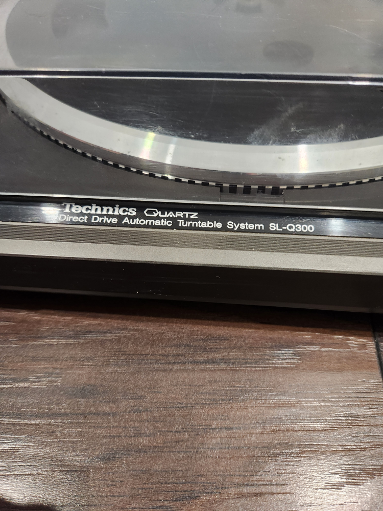 Technics SL-Q300 Turntable 🧡 - photo 3
