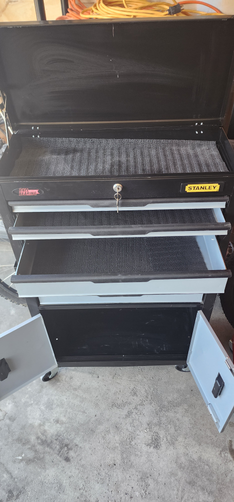 Stanley Tool Chest - photo 2
