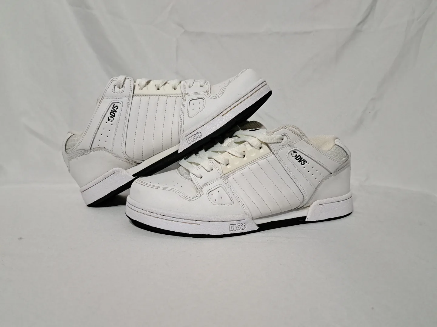 DVS Shoes Mens sz 9 thumbnail