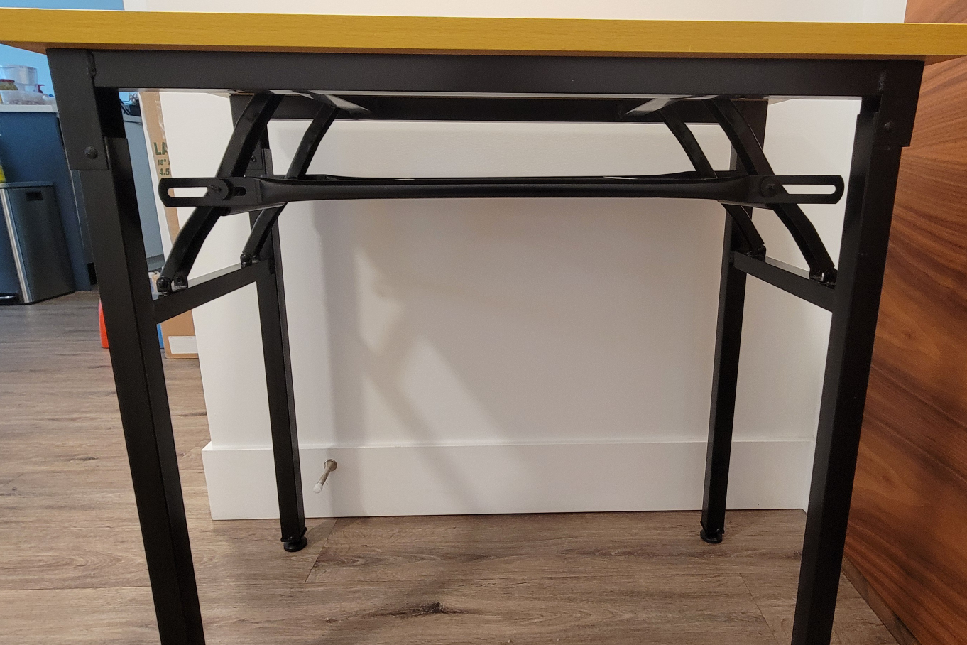 YJ Home Folding Table with Adjustable Legs