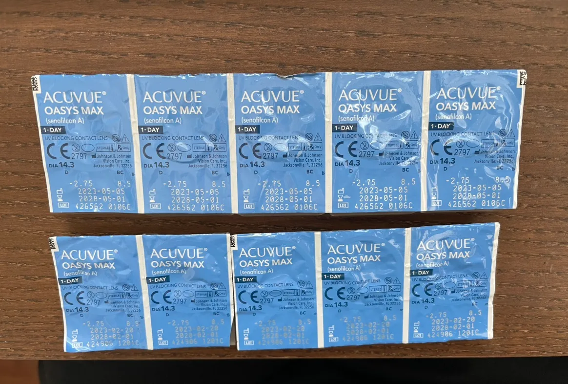 Acuvue Oasys Max 1-Day Contact Lenses thumbnail