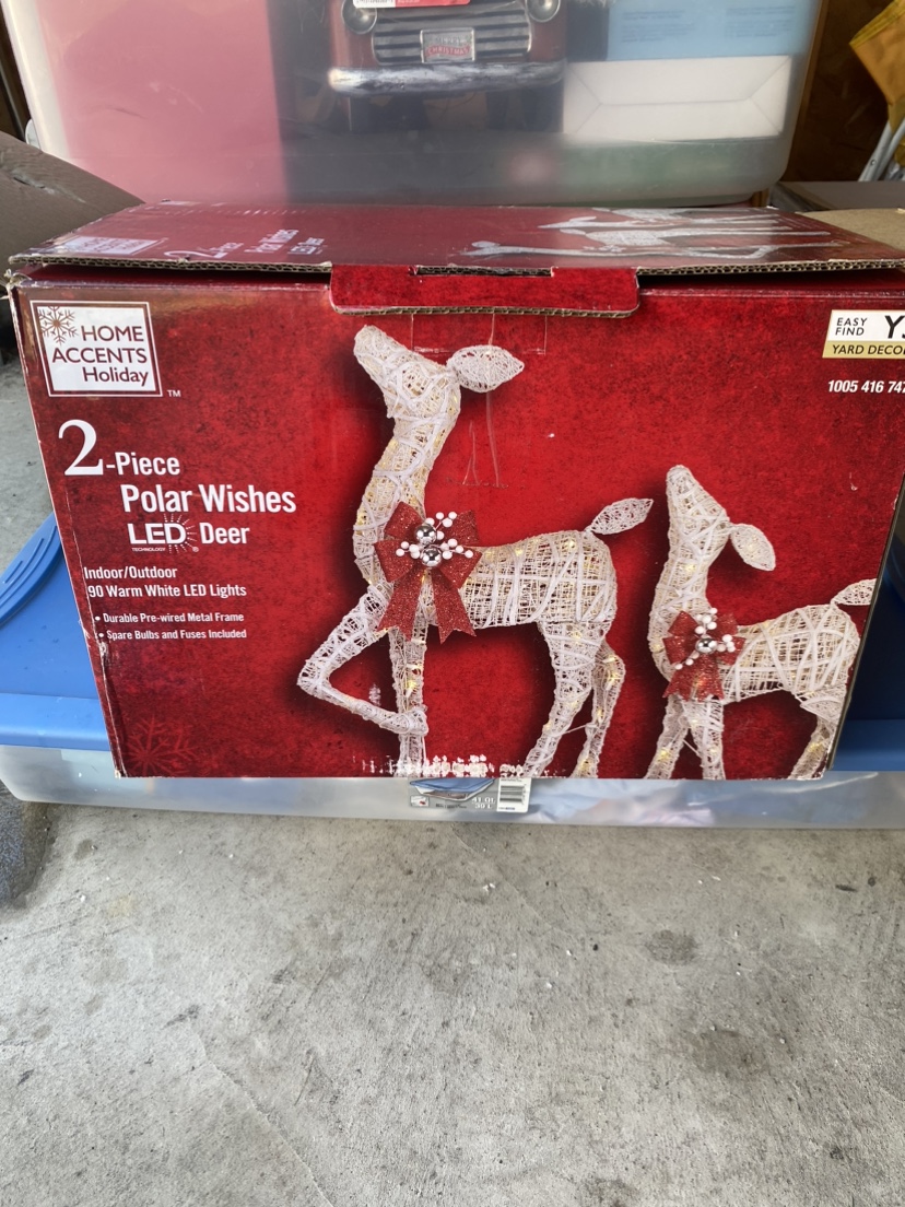 2-Piece Polar Wishes LED Deer