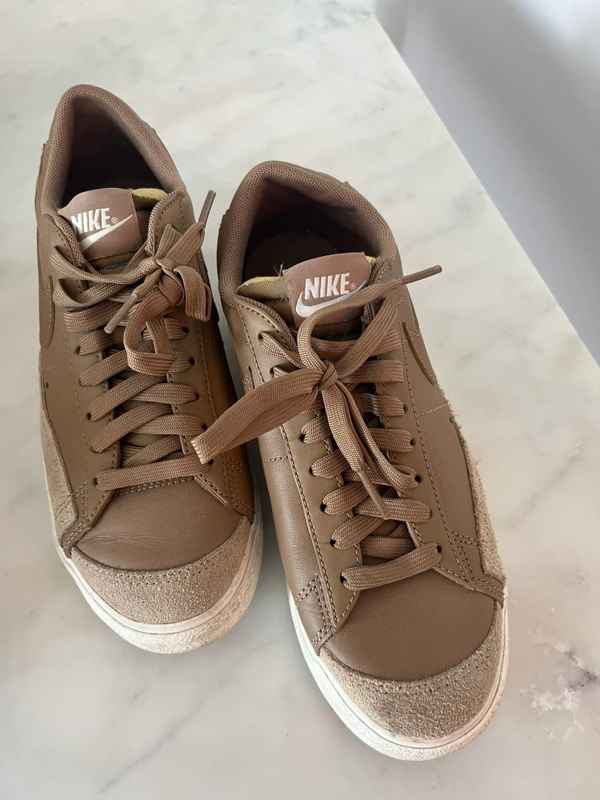 Nike Low Sneakers image indicator(2)