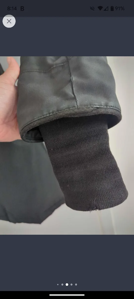 Canada Goose jacket image indicator(8)