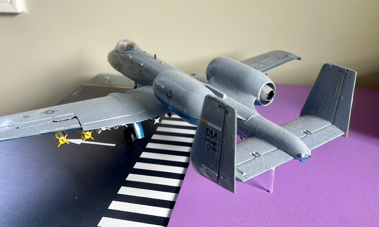 US Air Force A10 Warthog Plane Model - photo 2
