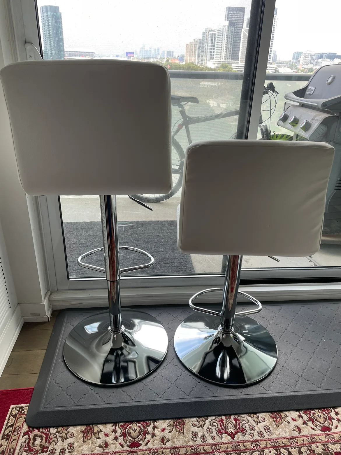 White Bar Stools image indicator(4)