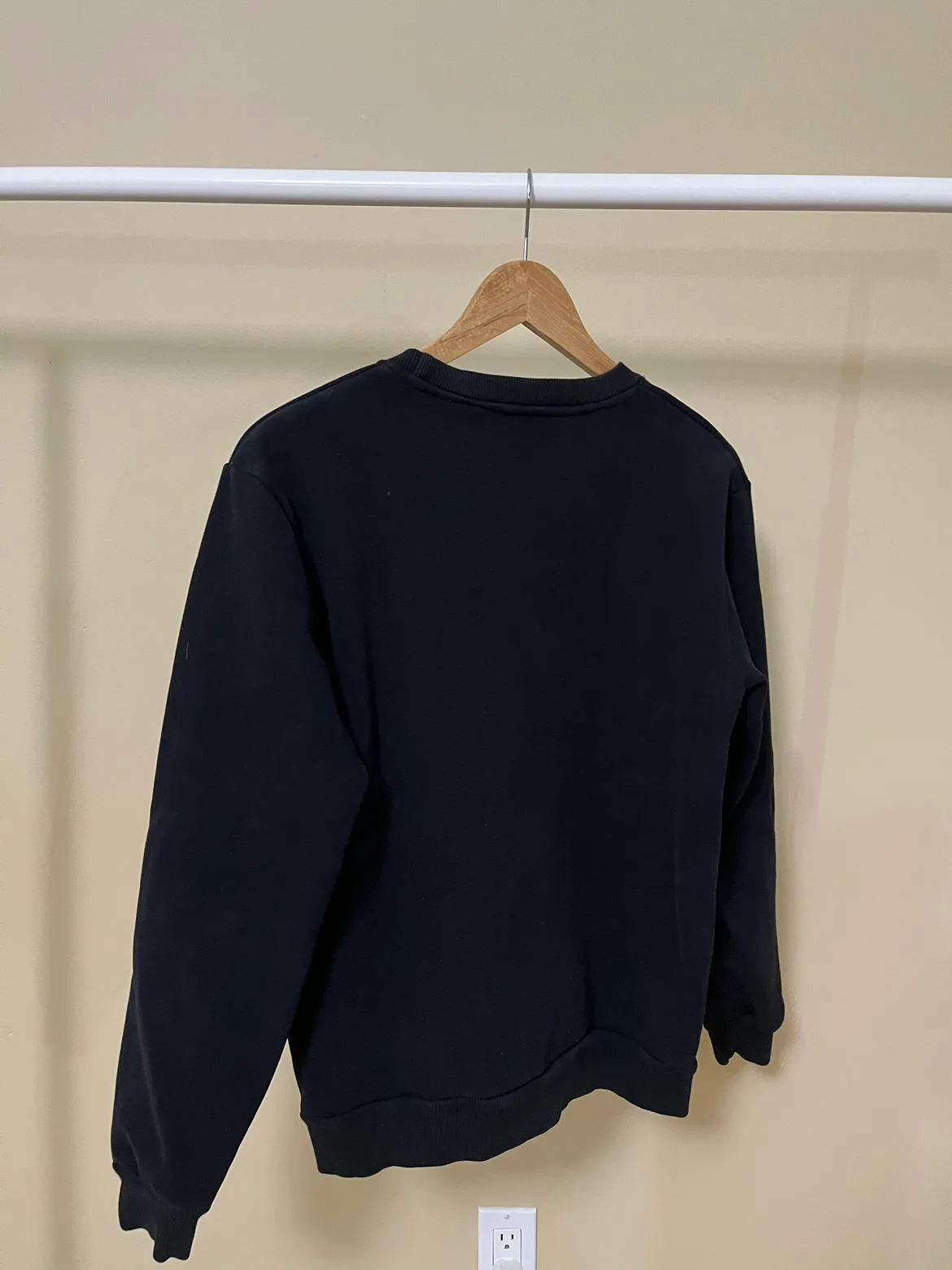 Sweatshirt image indicator(2)