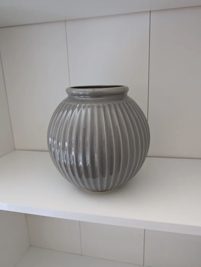 Grey  Vase Ikea thumbnail