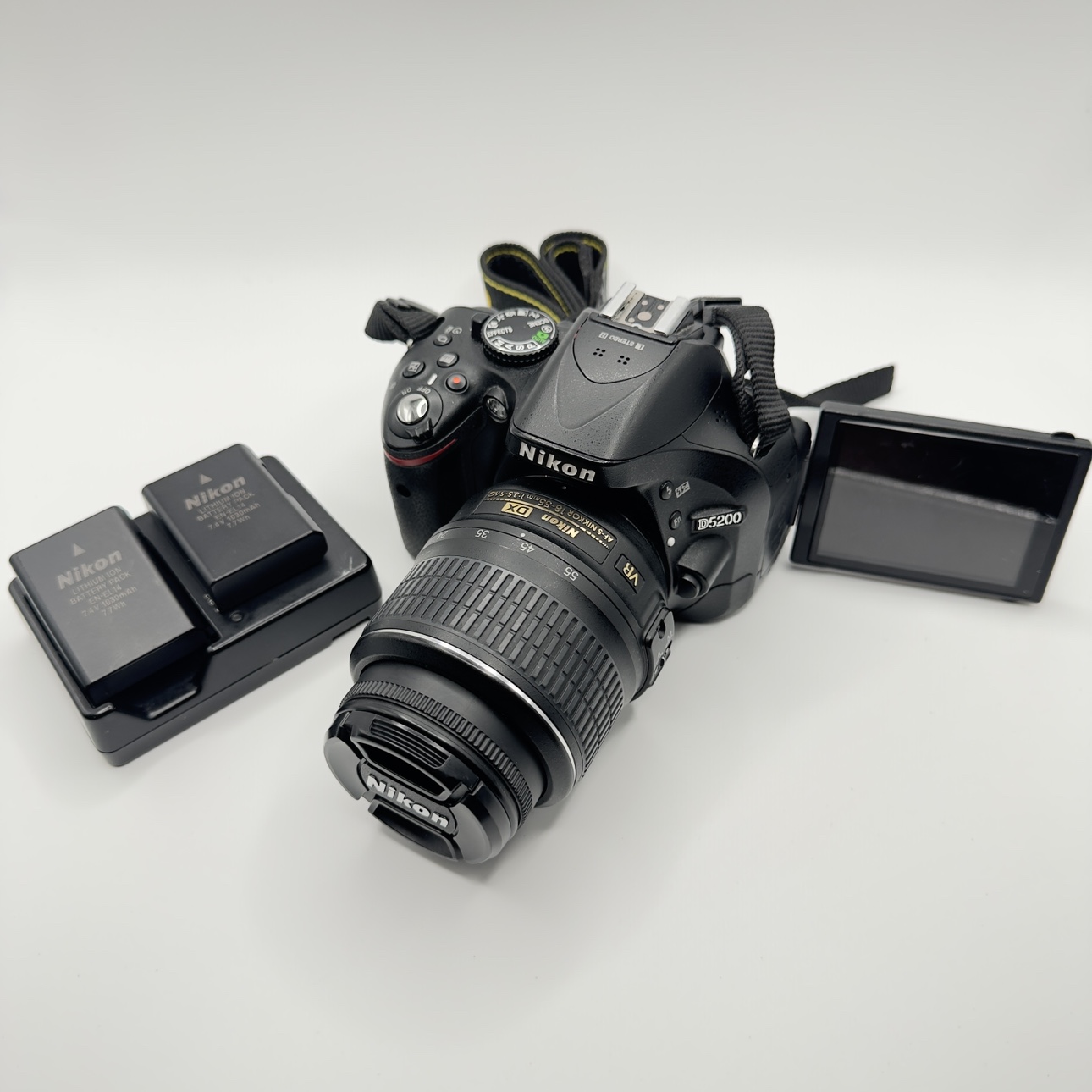 Nikon D5200 DSLR Camera with 18-55 mm Lens