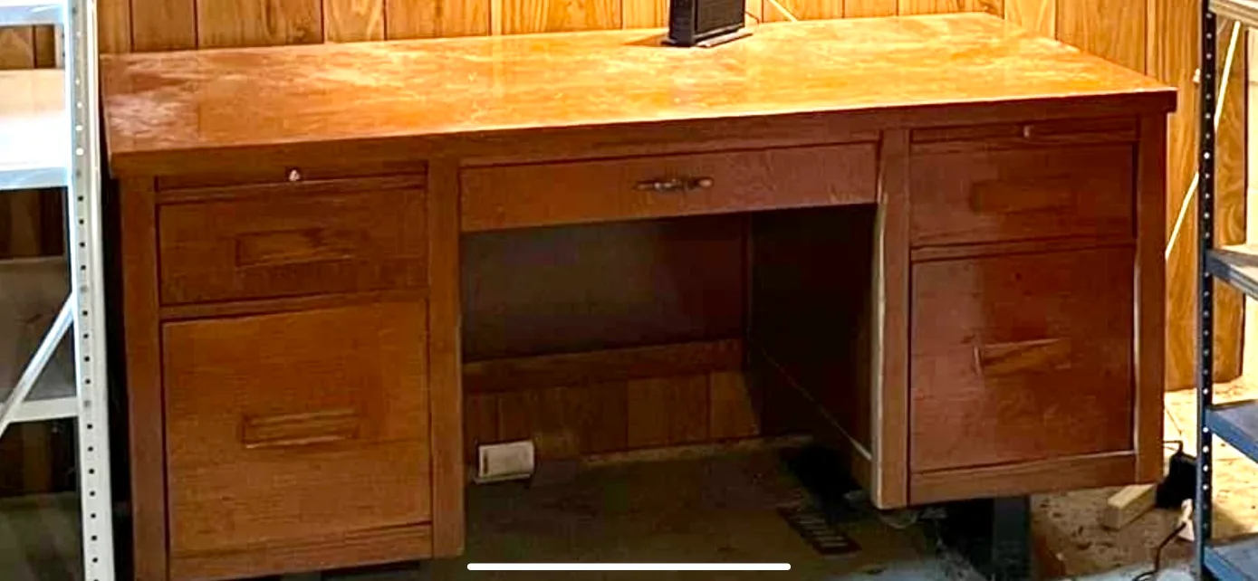 Wooden Desk with Drawers 🧡 thumbnail