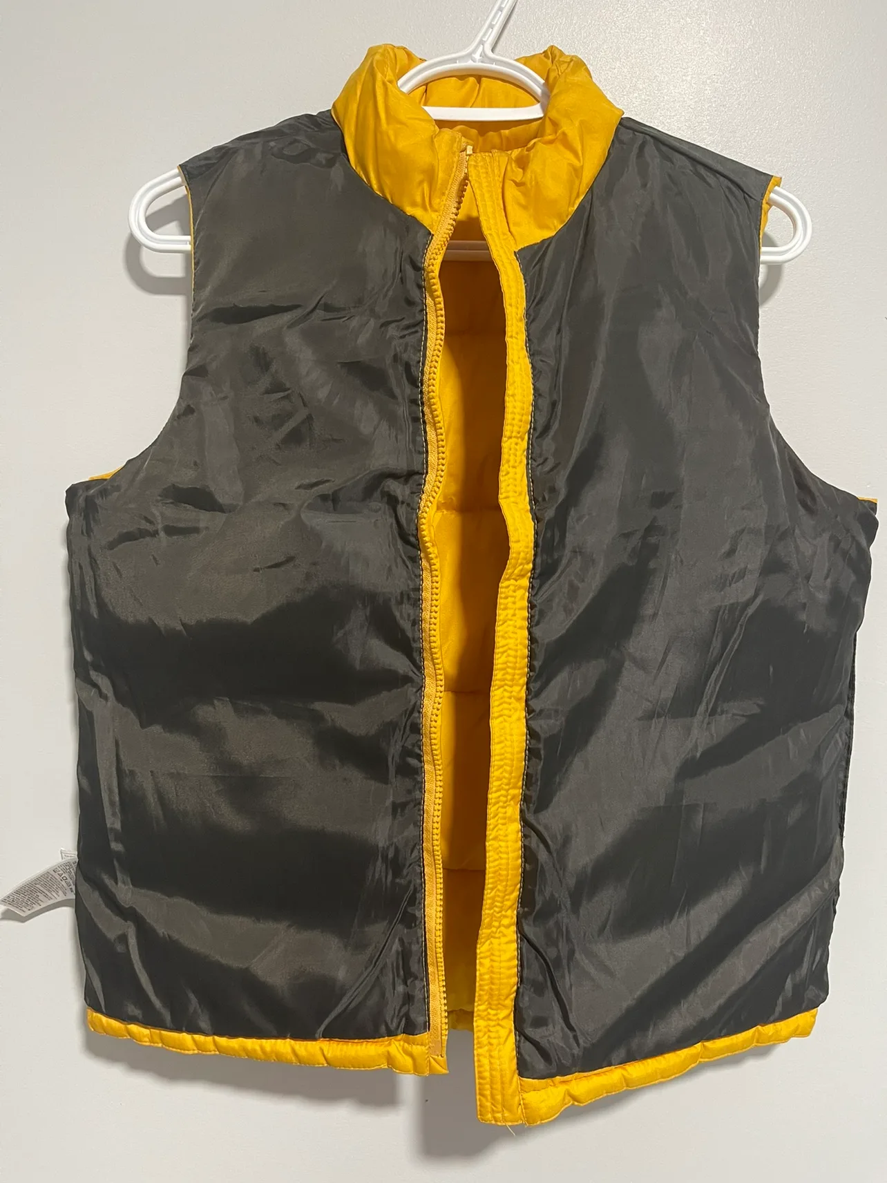 Old Navy Yellow Puffer Vest image indicator(5)