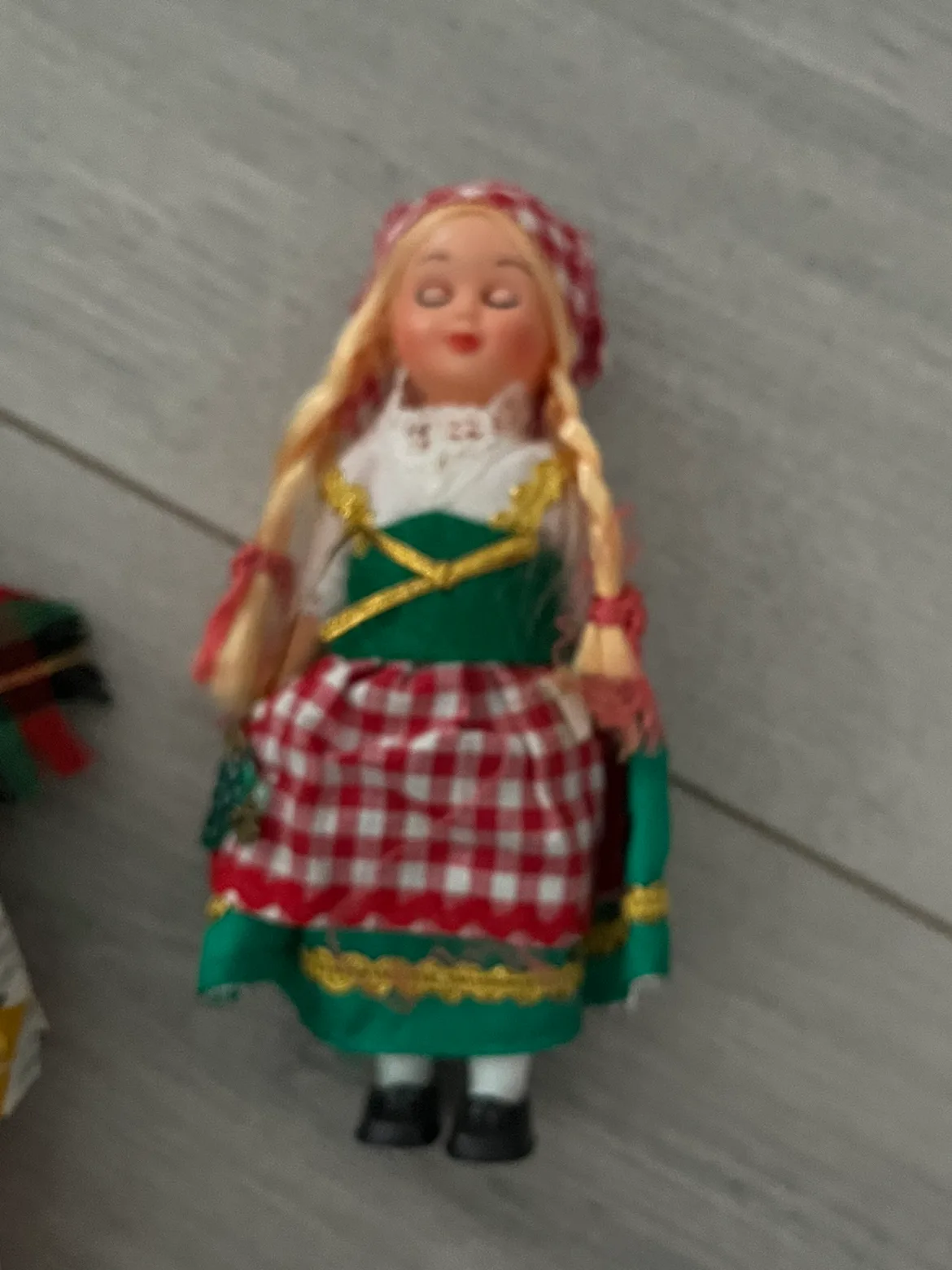 Vintage Dolls image indicator(6)