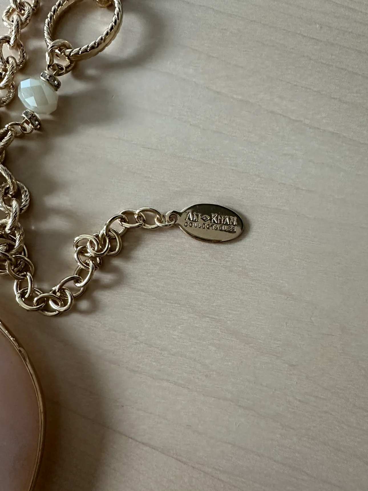 Ali Khan Jewellery Necklace image indicator(2)