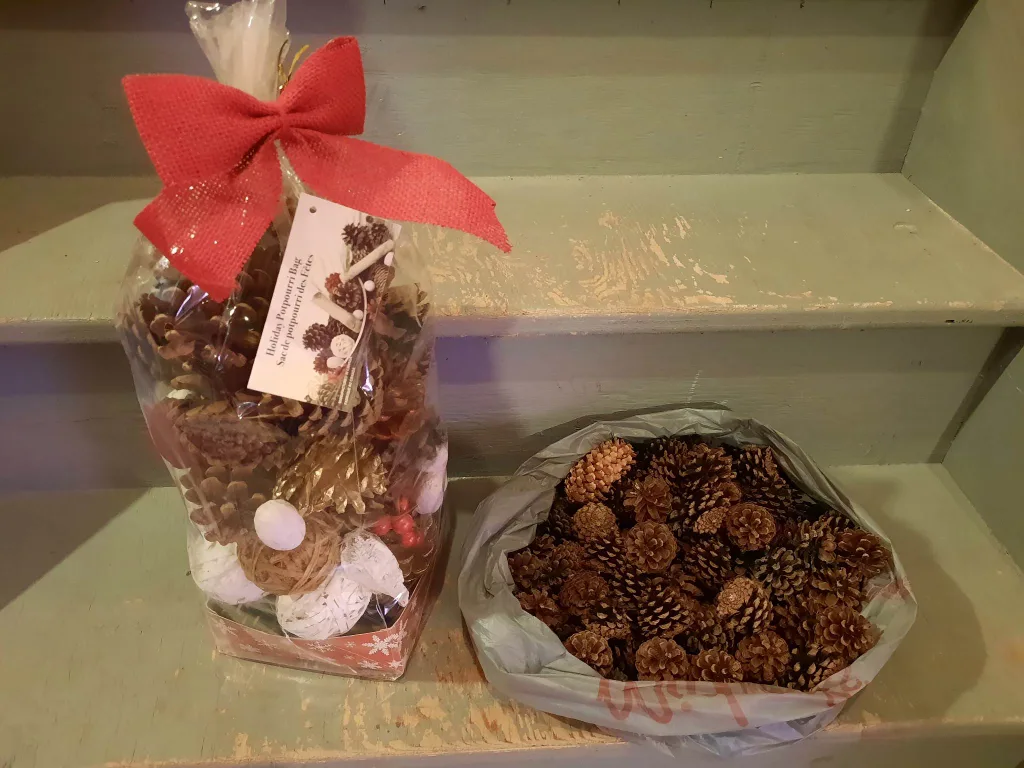New potpourri bag and pinecone thumbnail