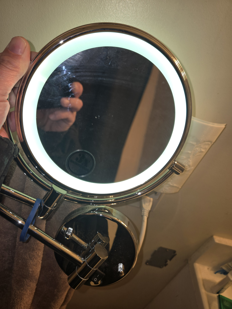 3X Magnification Makeup Mirror with L.E.D Light - photo 2