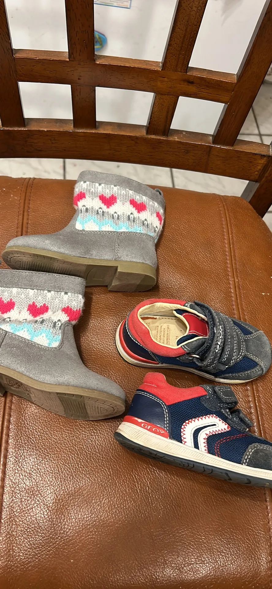 ❤️ Girls' Grey Winter Boots and Geox shoes thumbnail