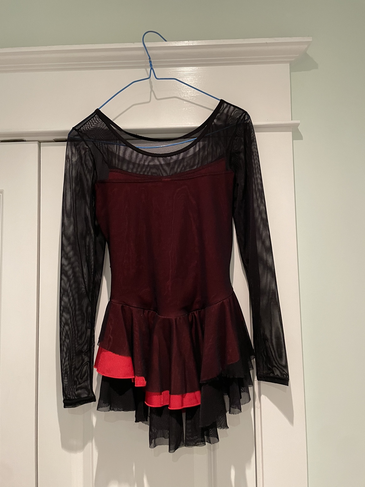 Mondor black+red mesh figure skating dress - photo 2