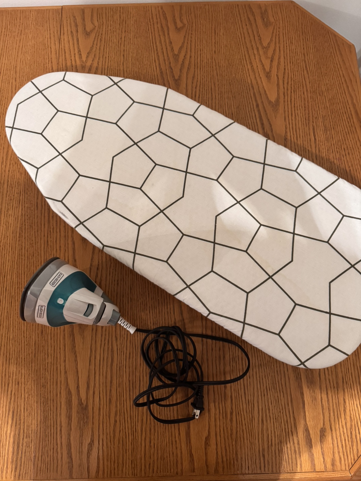 Black & Decker Iron with Ironing Board