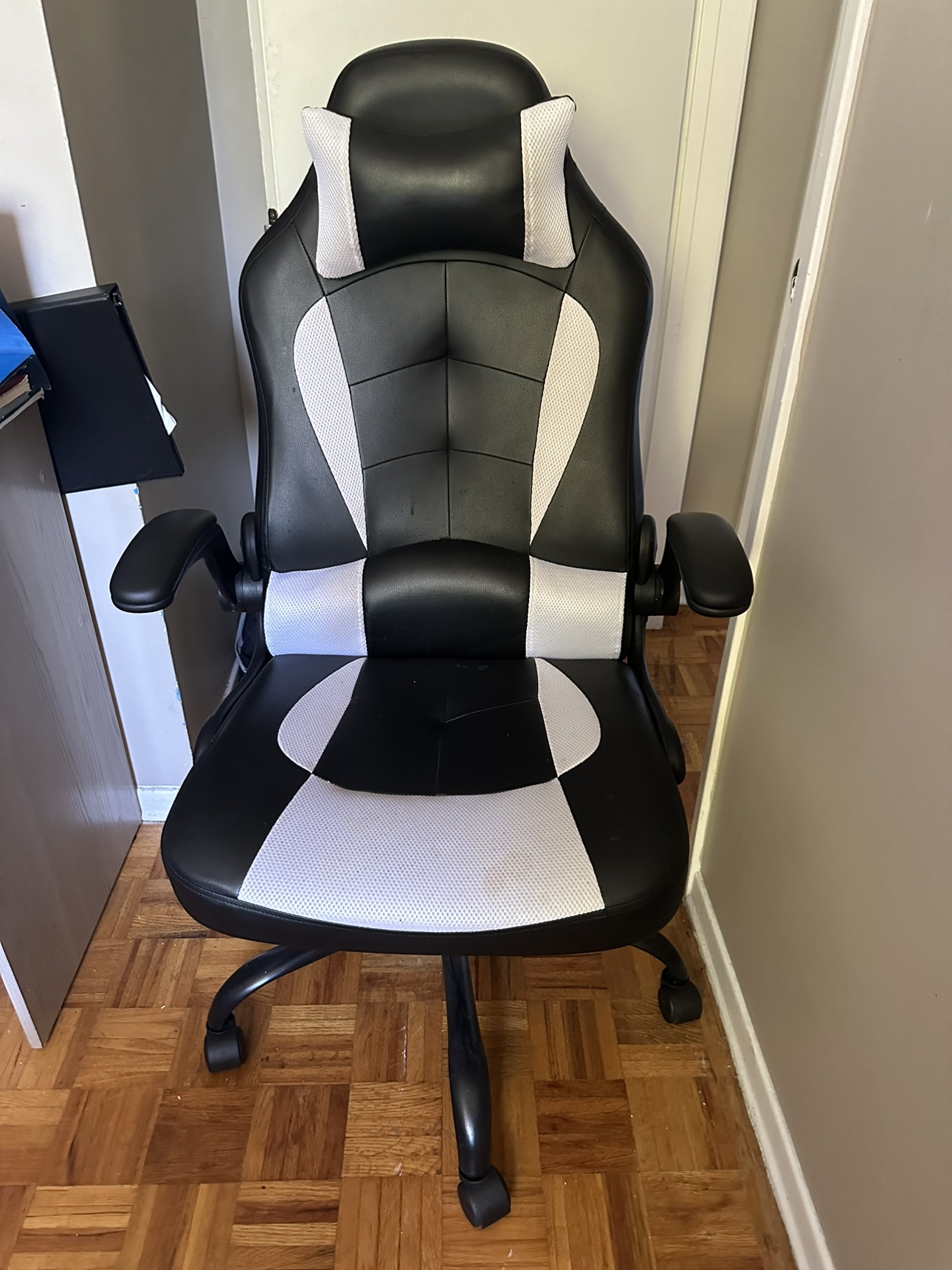 Black and White Gaming Chair