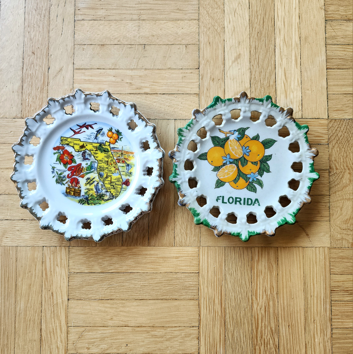 Vintage Kitsch Florida Souvenir Plates
