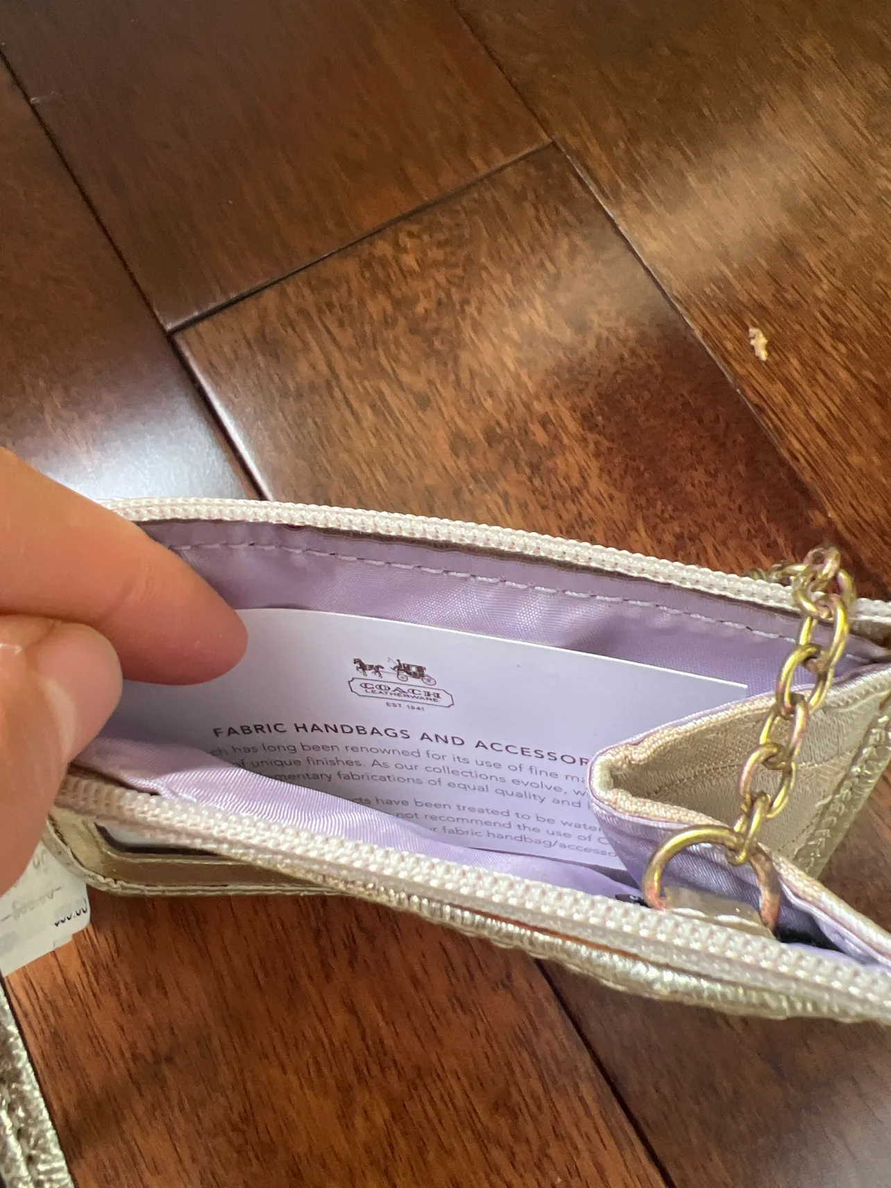 Brand new coach wallet image indicator(3)