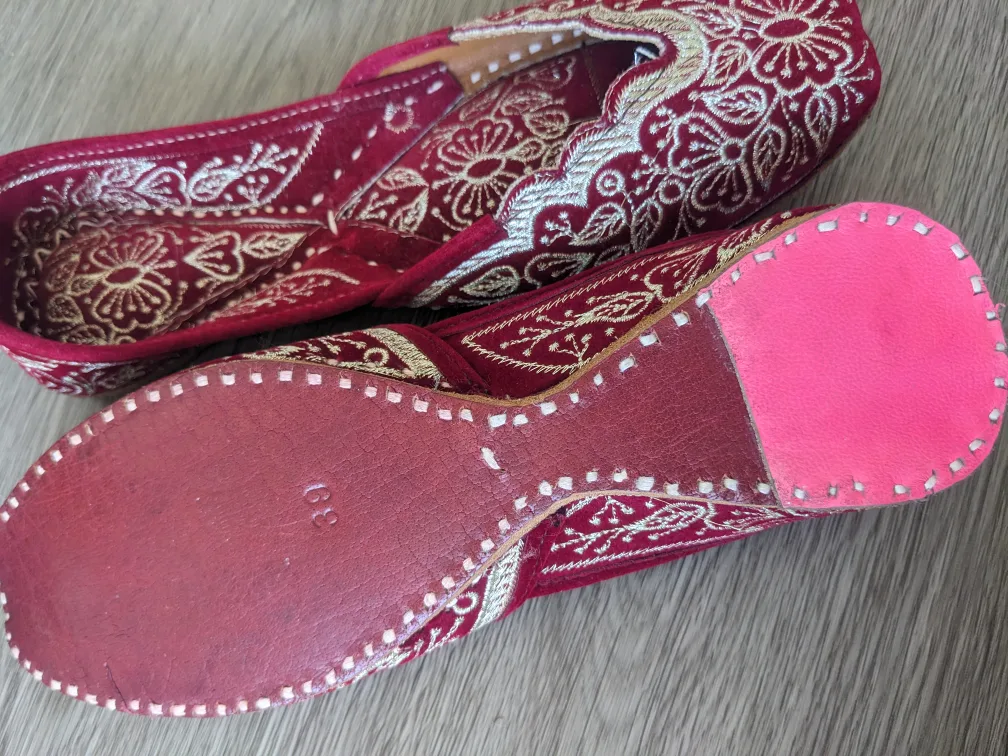 Embroidered Leather Shoes From Jaipur image indicator(2)