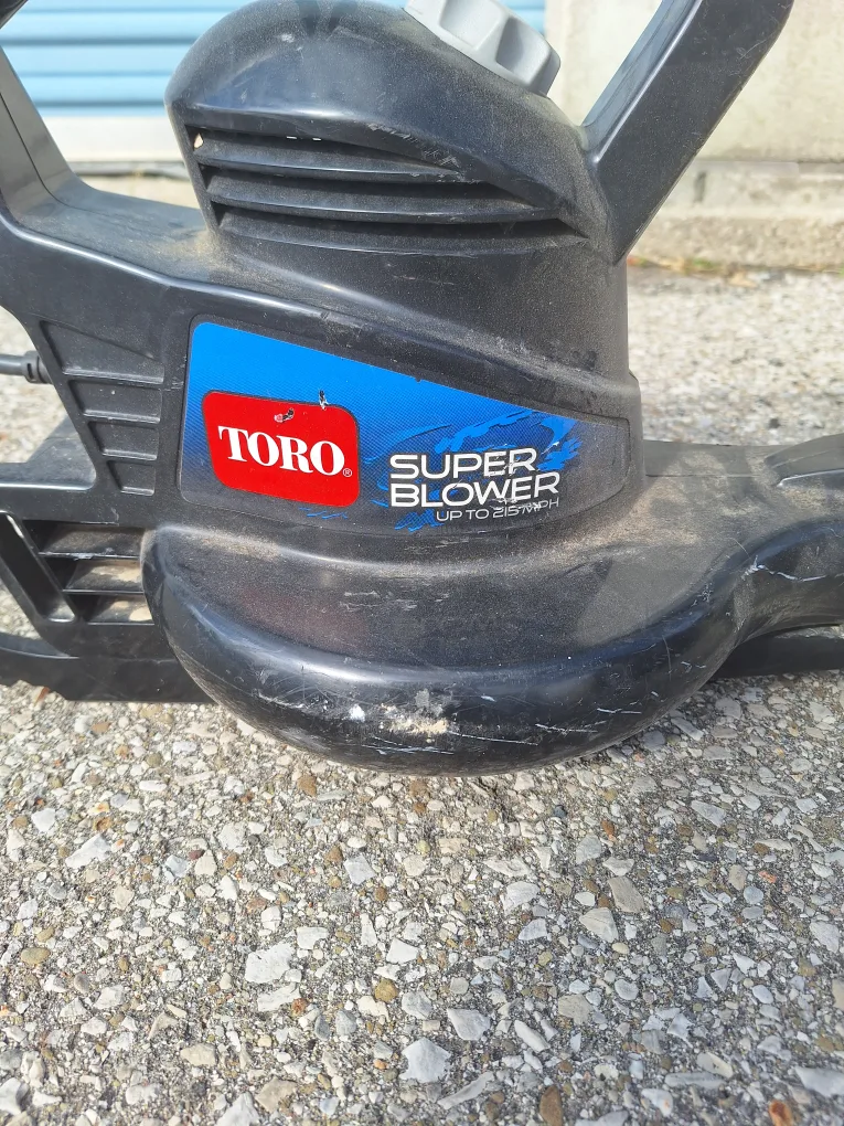 Toro Leaf Blower (Kit Cat Club rescue) image indicator(2)