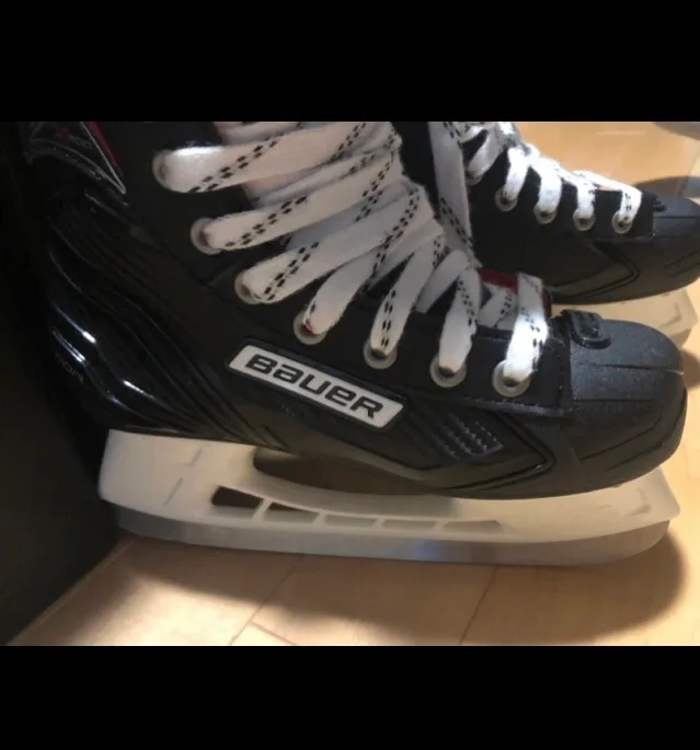 🧡Like New-Bauer Vapor Hockey Skates image indicator(5)
