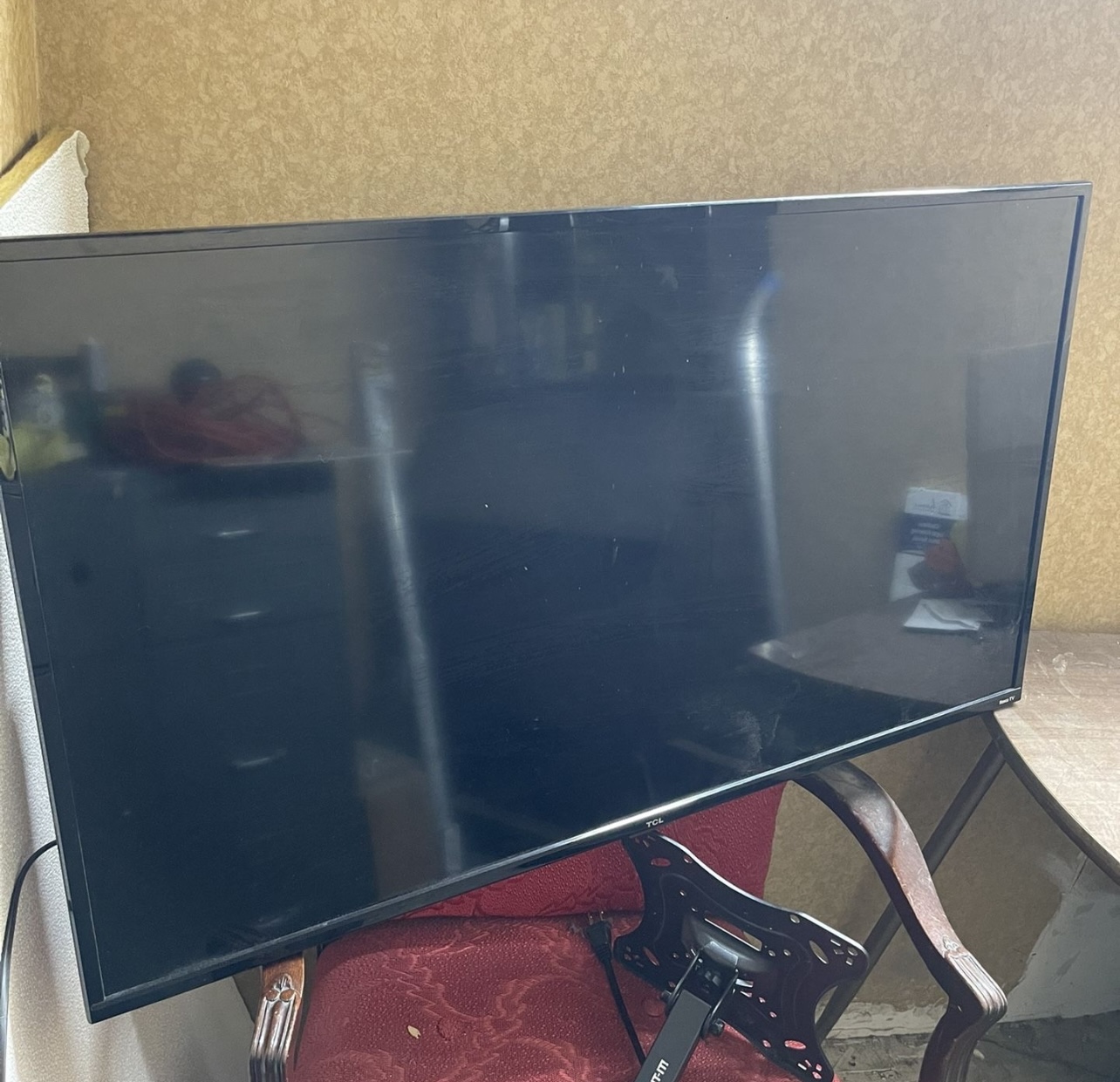 TCL Roku TV - photo 3