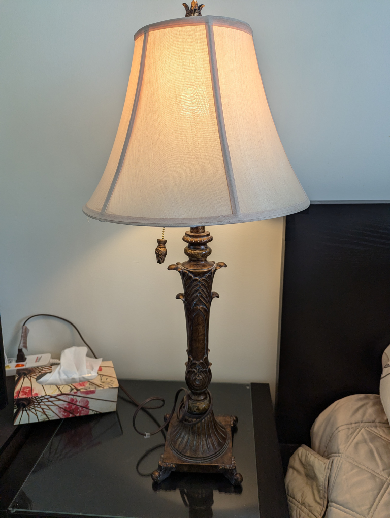 Ornate Table Lamp - photo 2